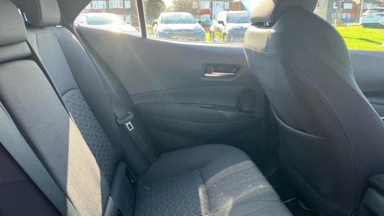 Toyota Corolla 1.8 VVT-i Hybrid Icon 5dr CVT Hybrid Hatchback